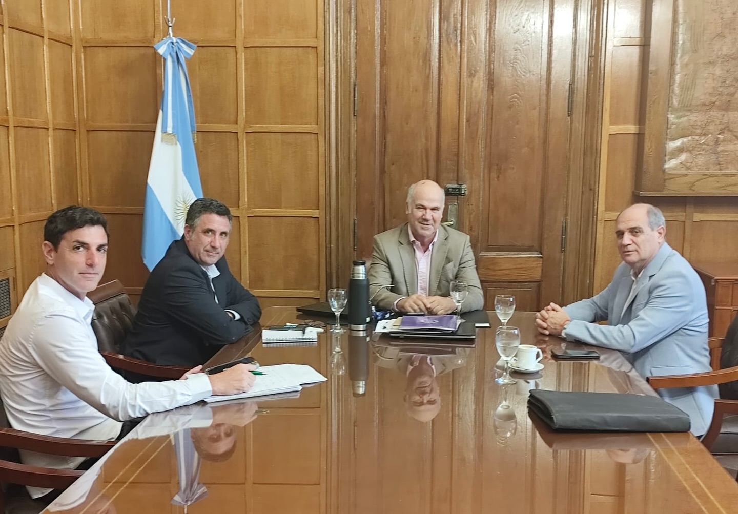 El Ministro de Producción trabaja en Buenos Aires por el fortalecimiento de la cadena productiva provincial