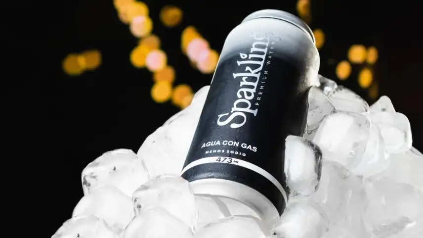 Con una inversión de $120 millones Sparkling lanza en el país su nueva línea de agua mineral