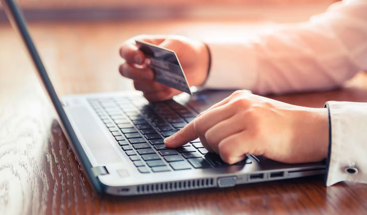 El comercio electrónico creció 64% en 2024, impulsado por las billeteras digitales y las redes sociales