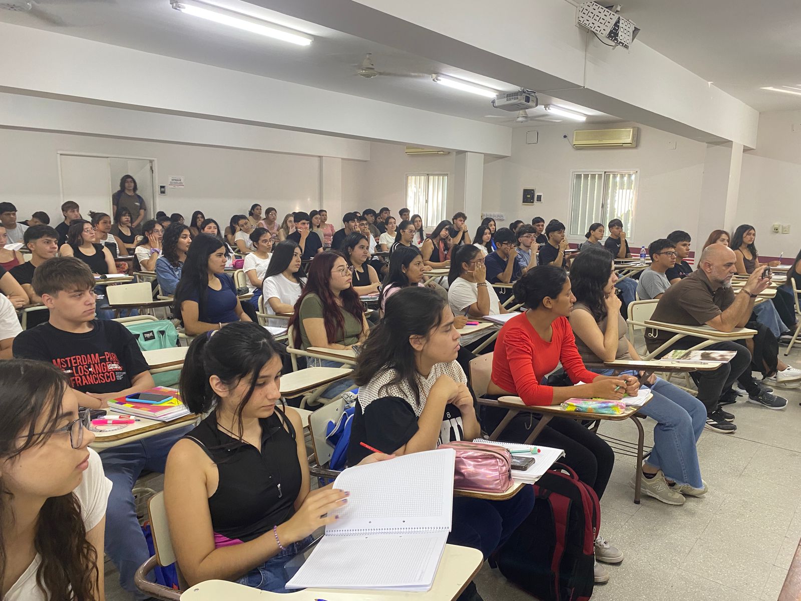 Lanzan diplomatura en Inteligencia Artificial aplicada a la educación
