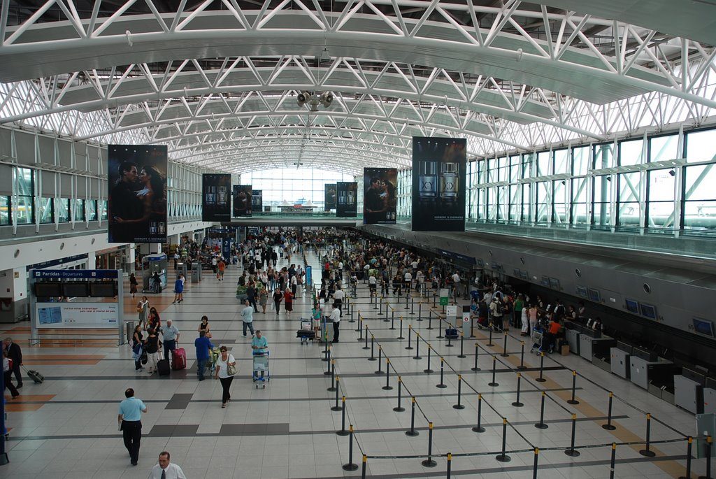 Una agencia de viajes ya recibe pagos en dólares con tarjeta de débito