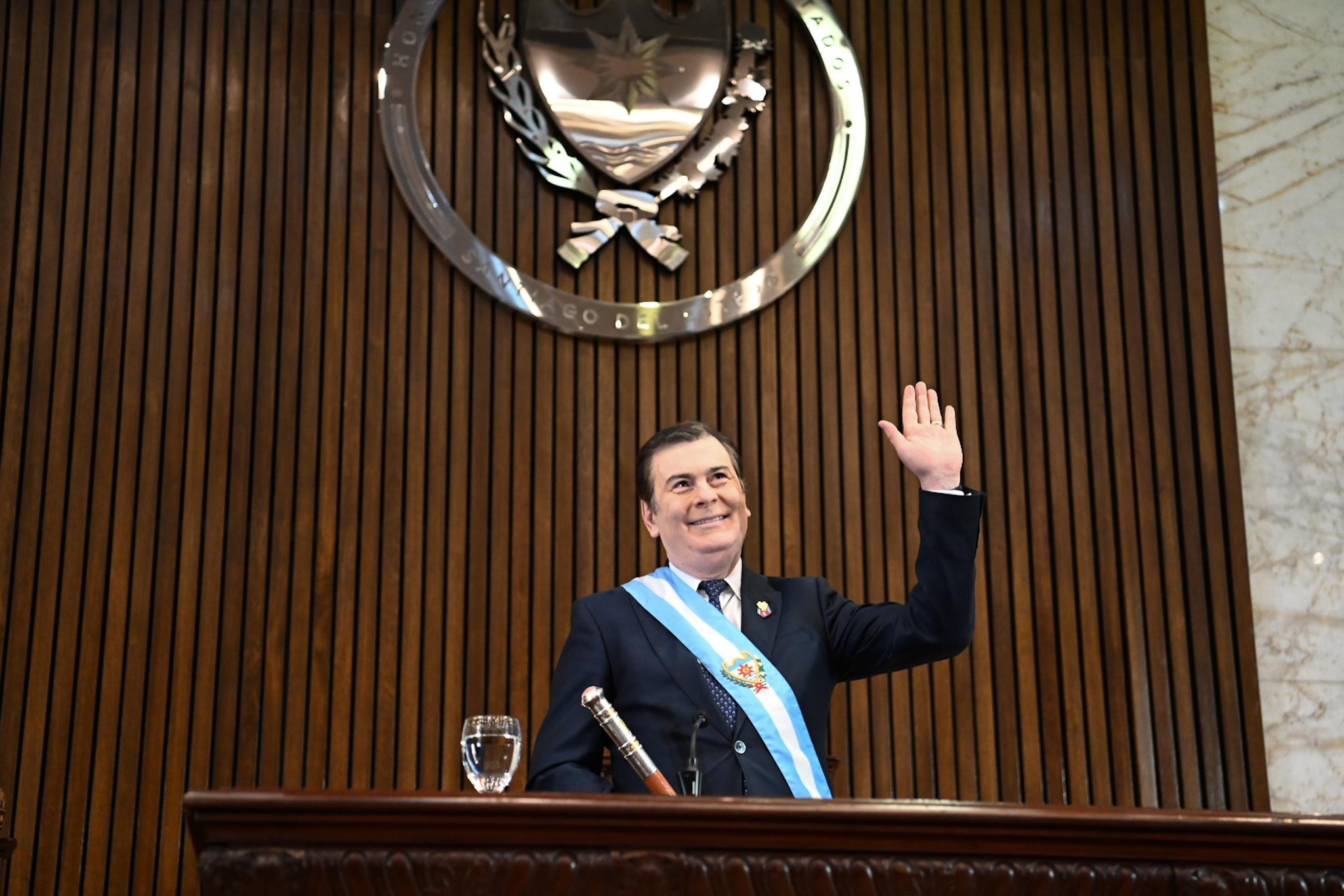 Zamora anunció el pago de un bono de $500 mil para la administración pública