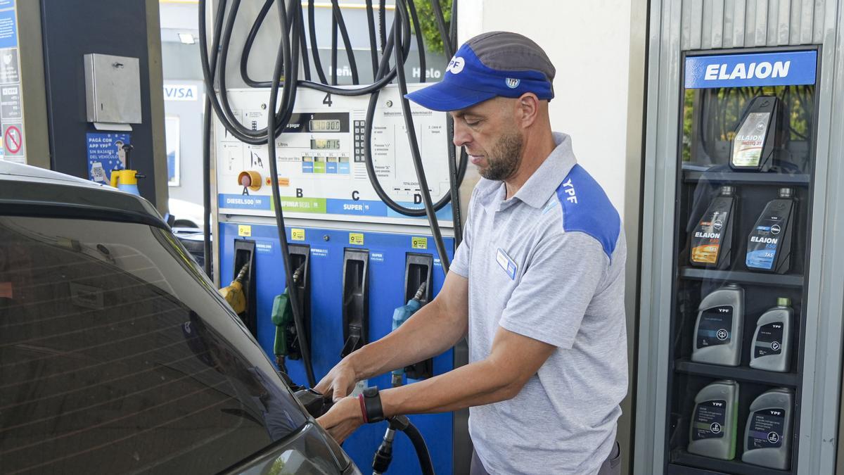 YPF baja el precio de naftas y gasoil