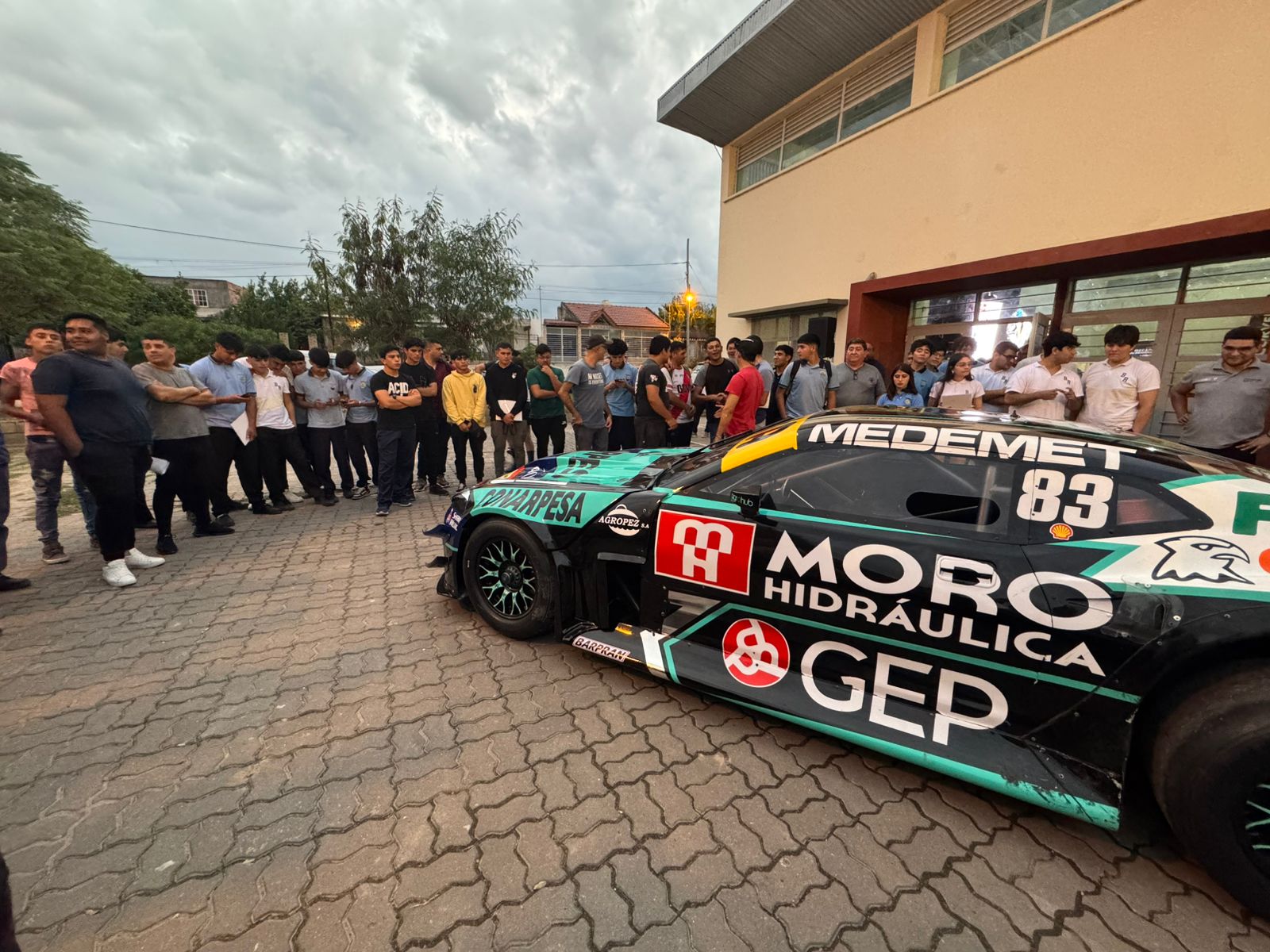 Educación y automovilismo: exitosa capacitación técnica de la ACTC en Las Termas