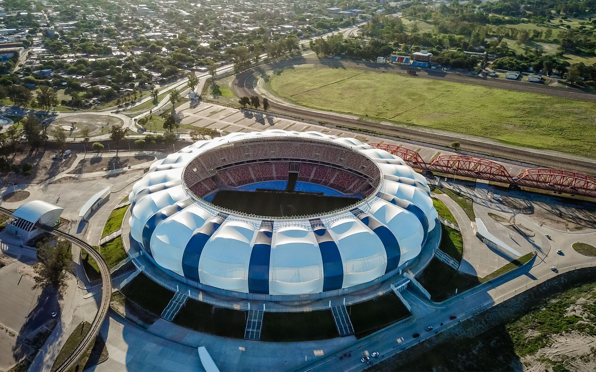 Crecen un 900% los vuelos y hospedajes por la final del torneo en el Estadio Madre de Ciudades