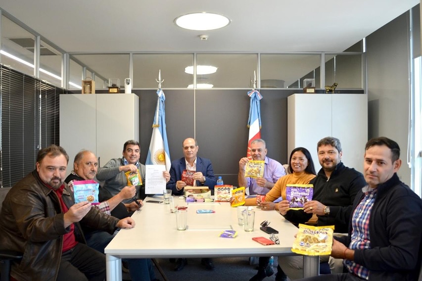 Impulsan la exportación de harina de algarroba: importante reunión entre autoridades y Cooperativa Agronaciente