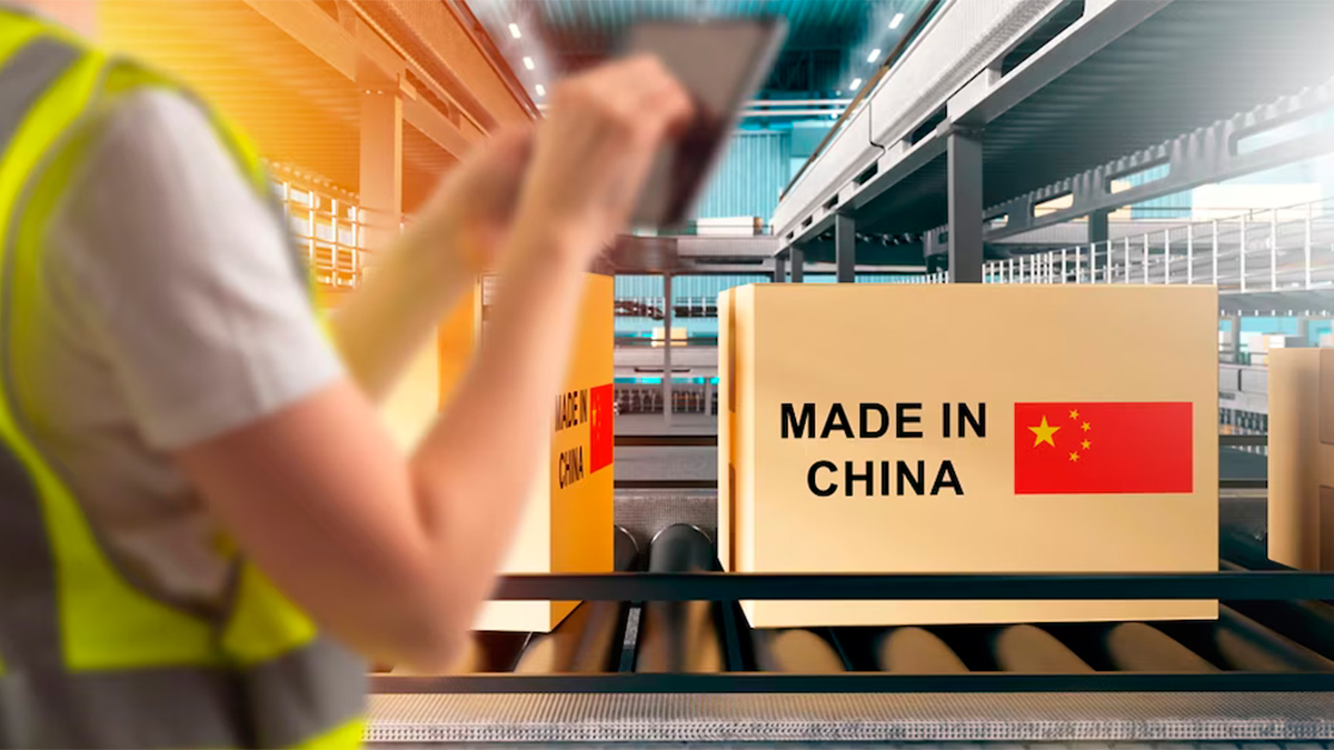Crisis logística china: contenedores abandonados y desplome de envíos a EEUU