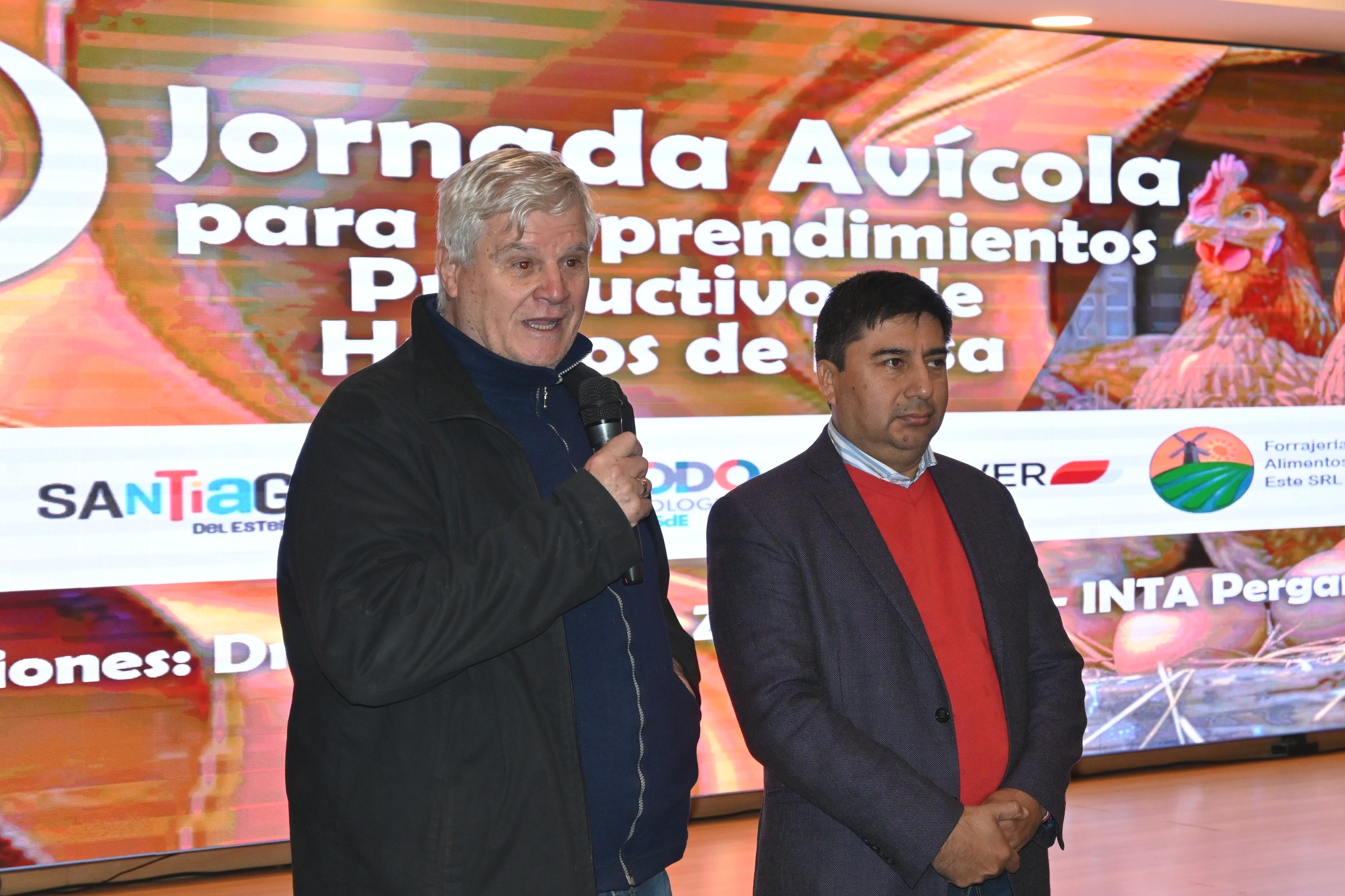 Con gran convocatoria, se realizó con éxito la Jornada Avícola en el Nodo Tecnológico