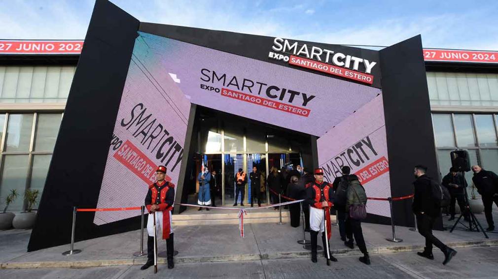 Zamora viaja a Estados Unidos para reunirse con empresas tecnológicas antes de la Smart City Expo