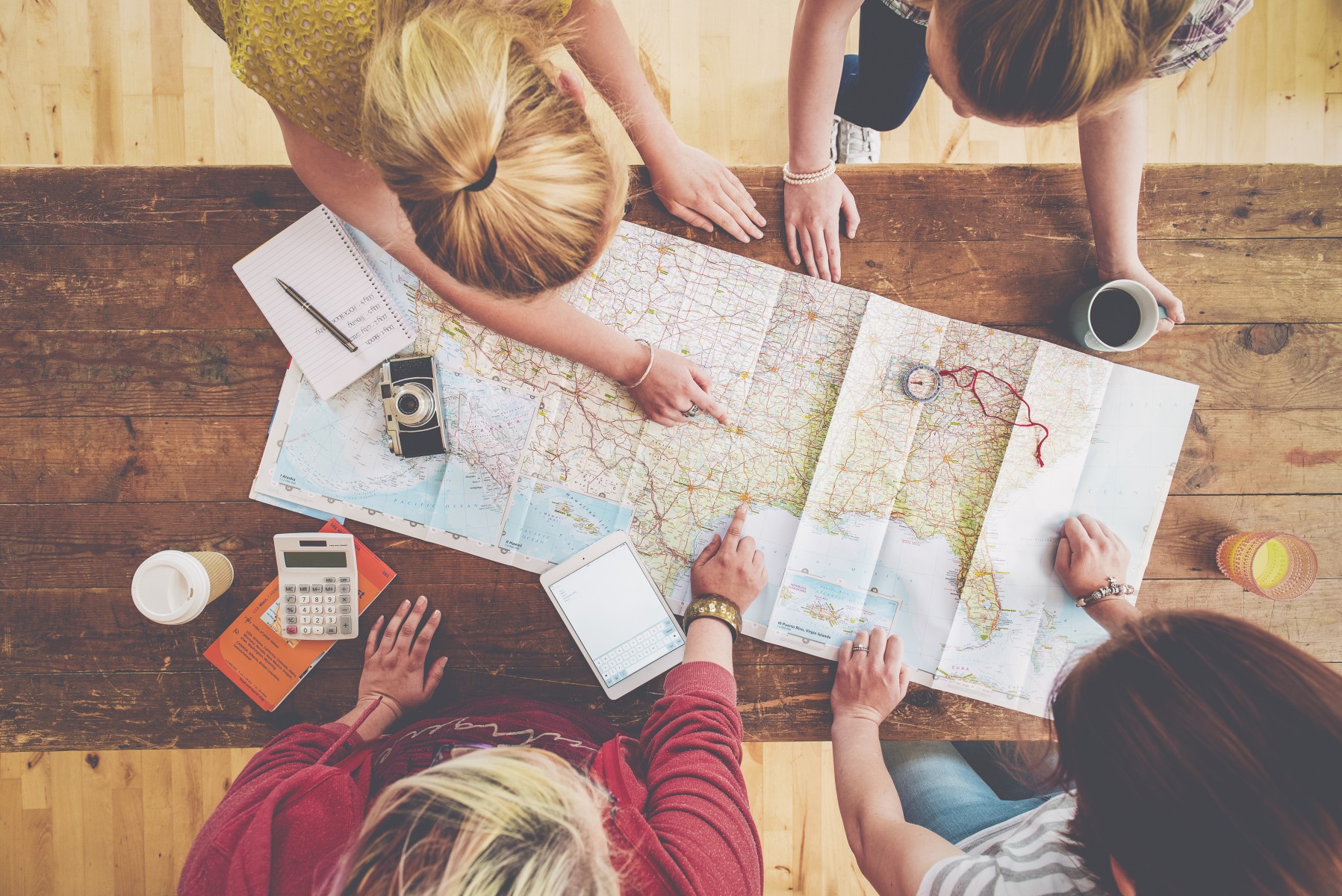 Cómo son los turistas argentinos a la hora de planificar sus viajes