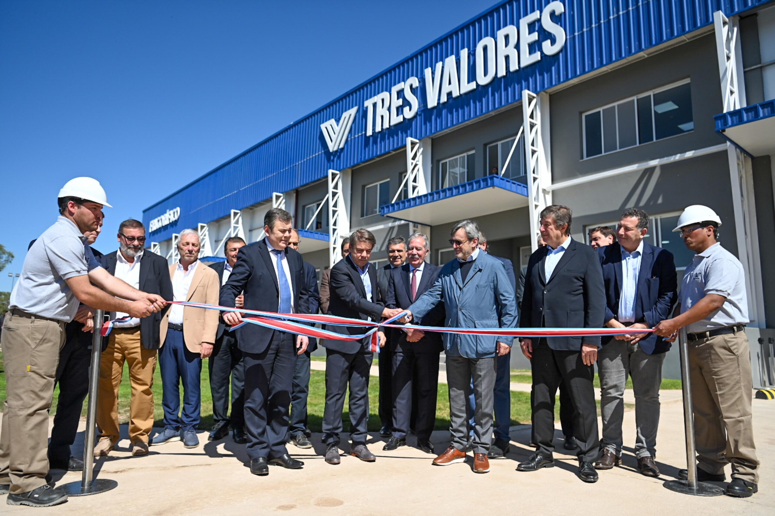 El Dr. Zamora inauguró el frigorífico porcino “Tres Valores”