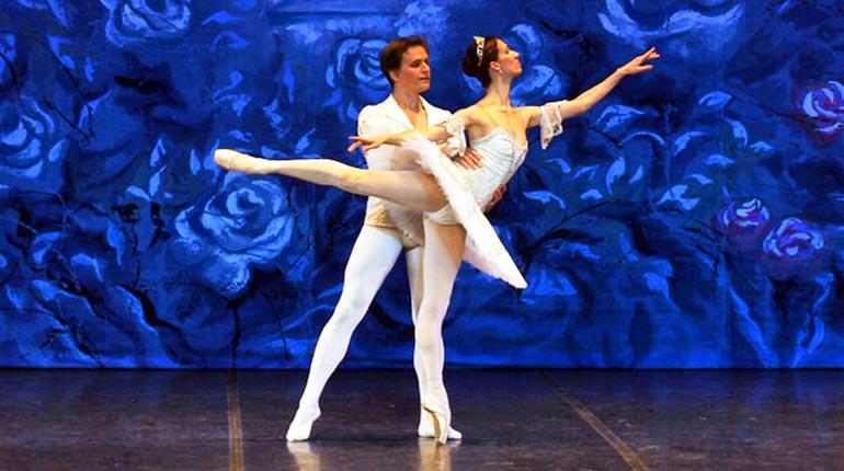 El Ballet Clásico de San Petersburgo trae “El Lago de los Cisnes” al teatro 25 de Mayo