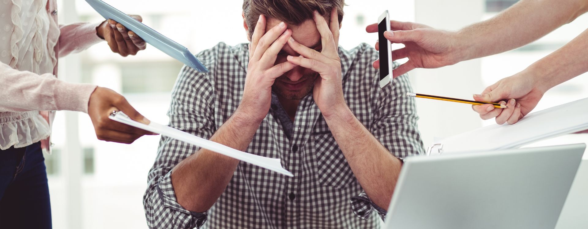 Tiempo, bienestar y productividad: estrategias para reducir el estrés en la oficina