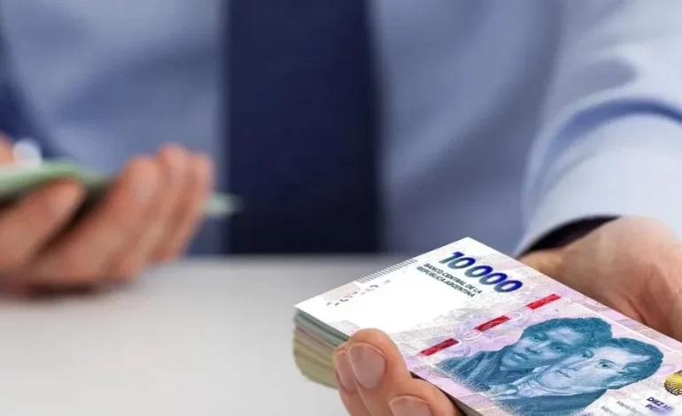 Por la incertidumbre y suba de tasas, se frenan los préstamos en pesos