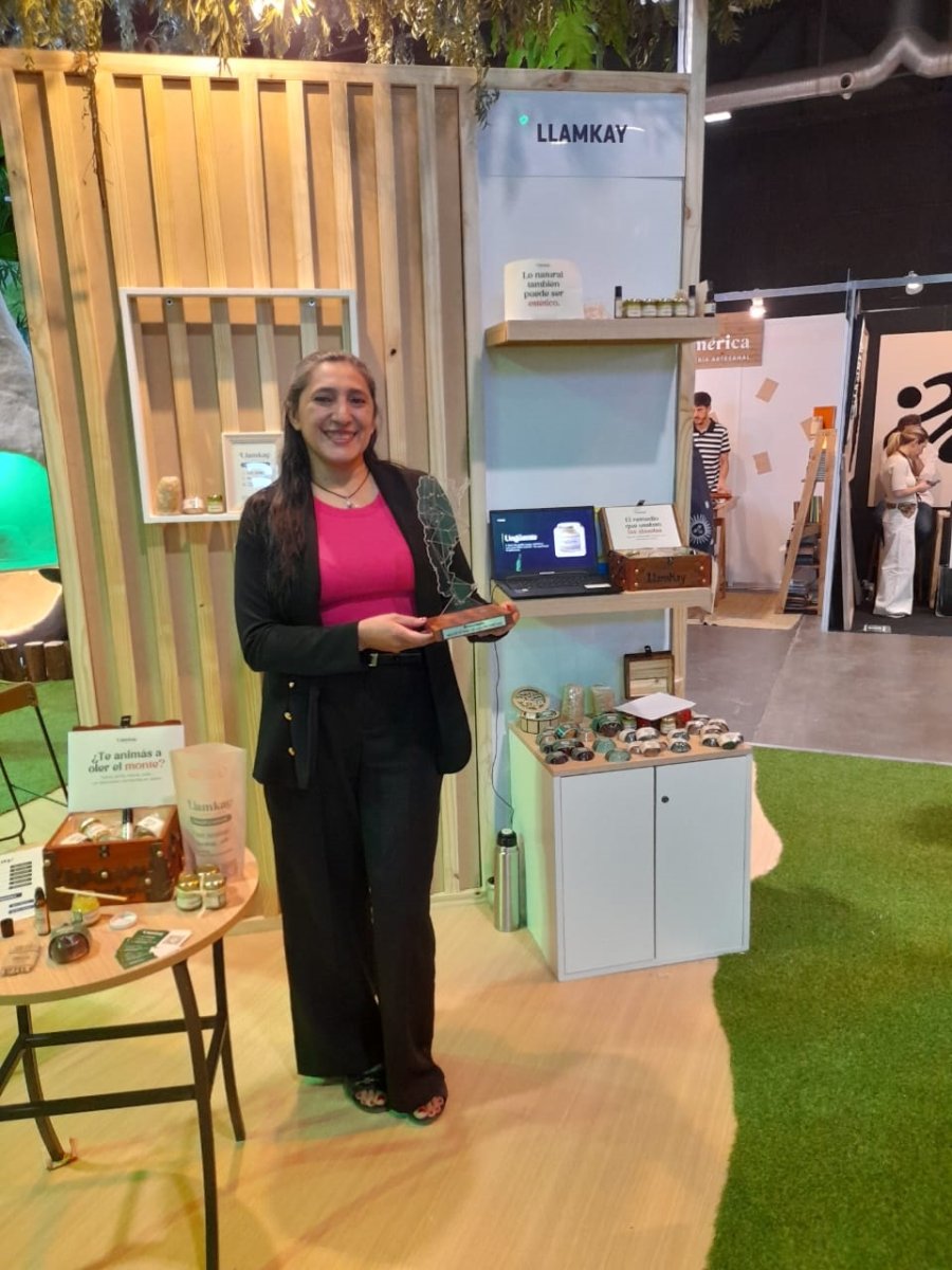 Orgullo santiagueño: Llamkay Cosmética Natural, premiada en la Feria Puro Diseño 2025
