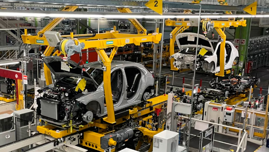 Qué pasó con la actividad económica en octubre, según lo que indica la recaudación del IVA, el impuesto atado al consumo