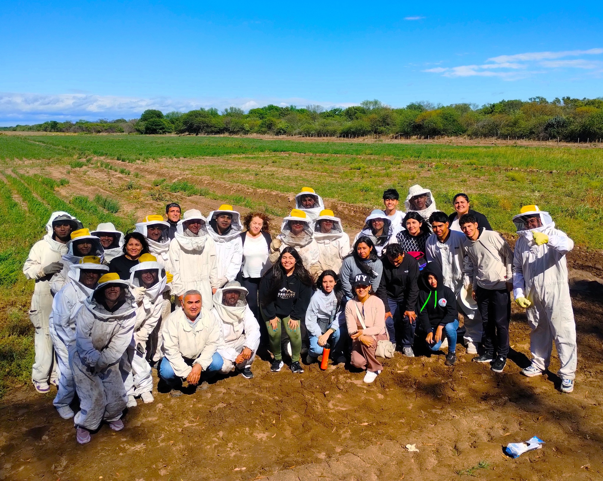Estudiantes recorren el INTA y conocen los modelos productivos de la provincia