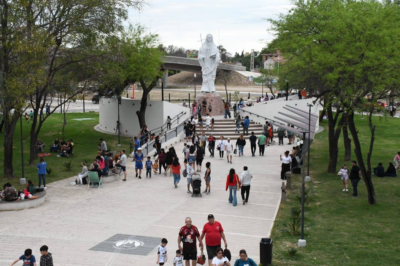 Parques urbanos, una invitación a descubrir el turismo de cercanía