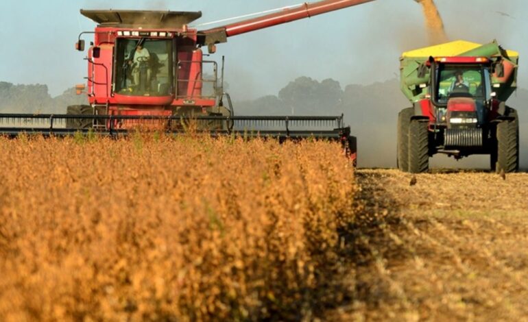 El Ministerio de Producción y el INTA coordinan acciones para potenciar a los productores