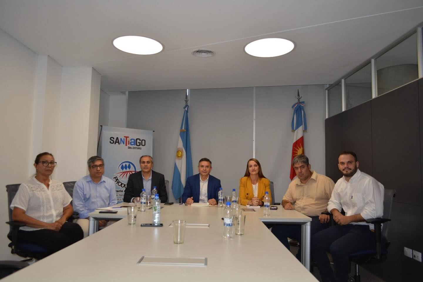 Autoridades del Ministerio de Producción se reunieron con representantes del Colegio de Forestales