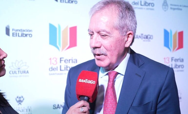 El gobernador Elías Suárez anunció aumentos salariales y beneficios para trabajadores de la administración pública provincial