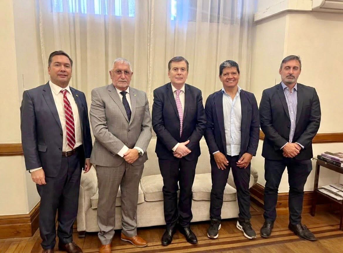 El senador Zamora se reunió con autoridades de la CAME para analizar la reforma laboral