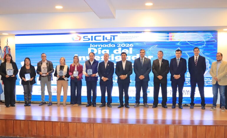 Reconocieron a destacados santiagueños en el Día del Investigador Científico