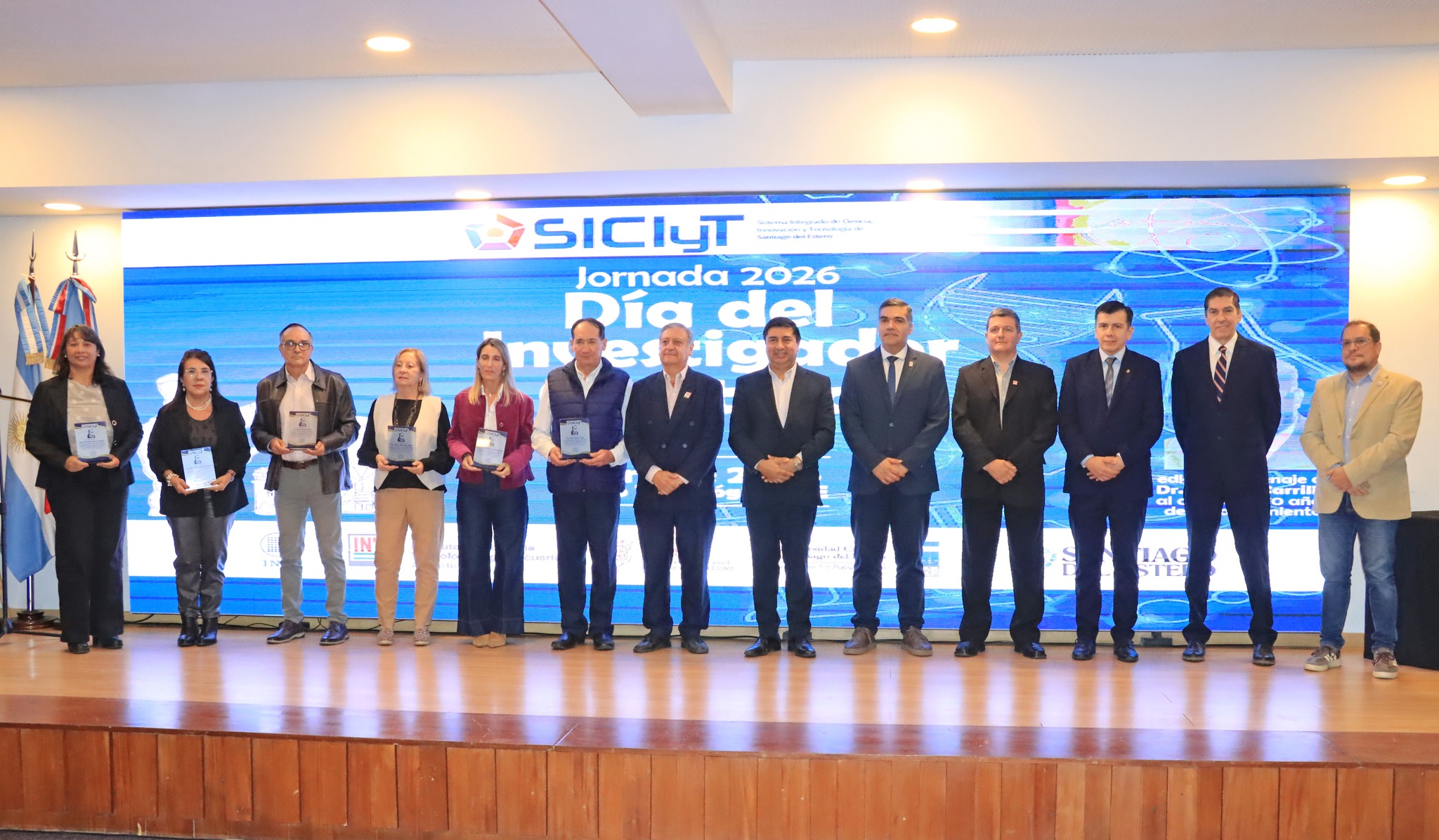 Reconocieron a destacados santiagueños en el Día del Investigador Científico