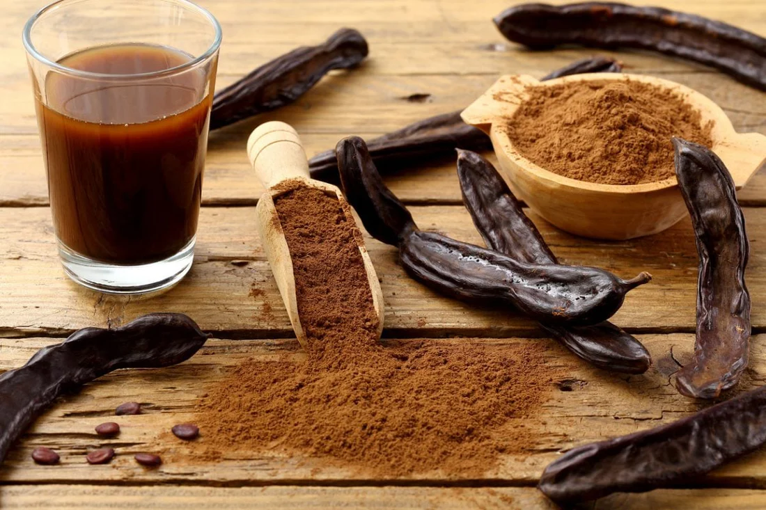 Buscan abrir el mercado estadounidense para la harina de algarroba producida en Santiago