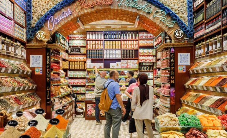 ¿Qué compran los argentinos cuando salen de viaje?