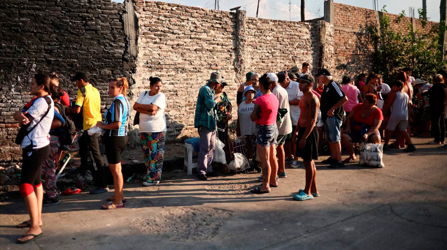 Según el INDEC, la pobreza bajó a 28,2% en el último semestre de 2025