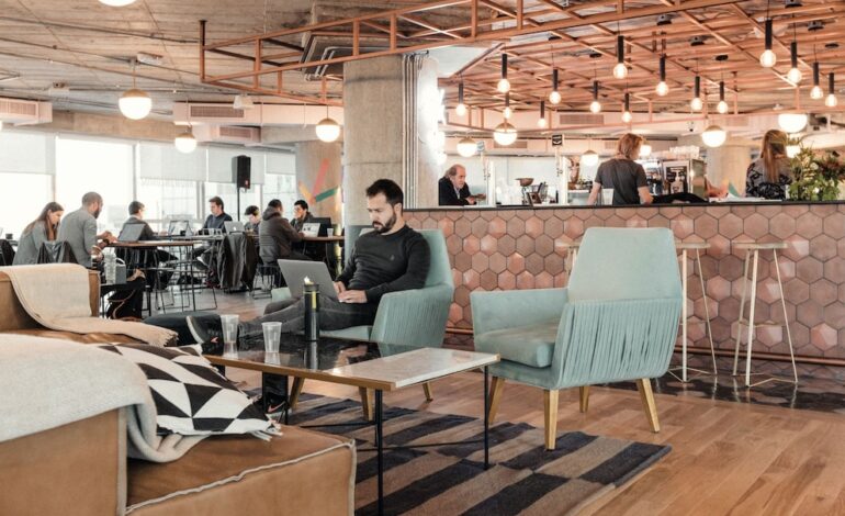 Del home office al coworking: por qué los freelancers buscan nuevos espacios para trabajar