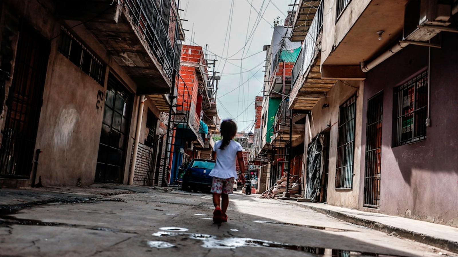 Casi 6 de cada 10 niños son pobres en la Argentina y el 30% no come regularmente, según la UCA
