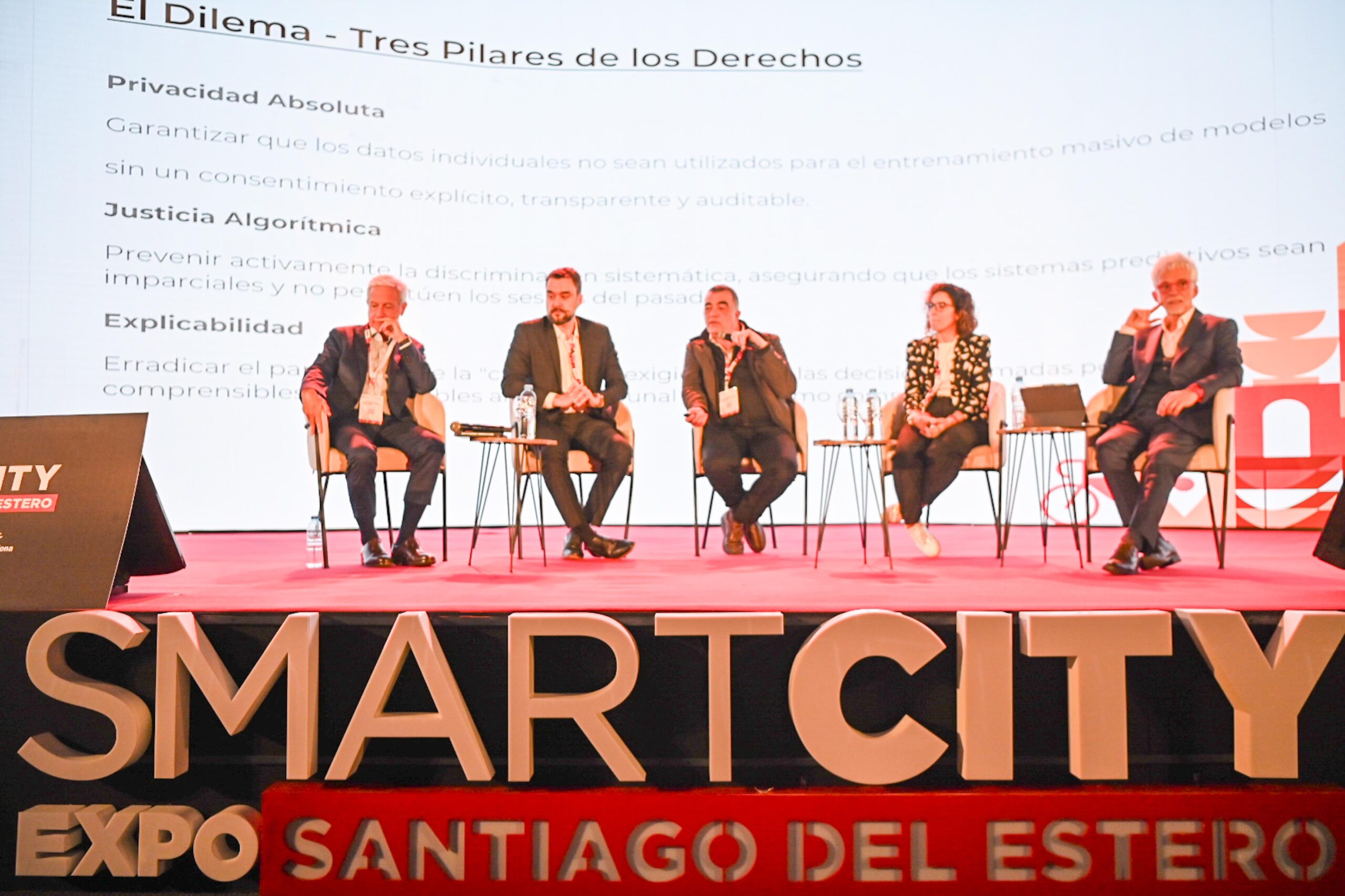 Smart City: especialistas expusieron sobre tecnología e innovación pública