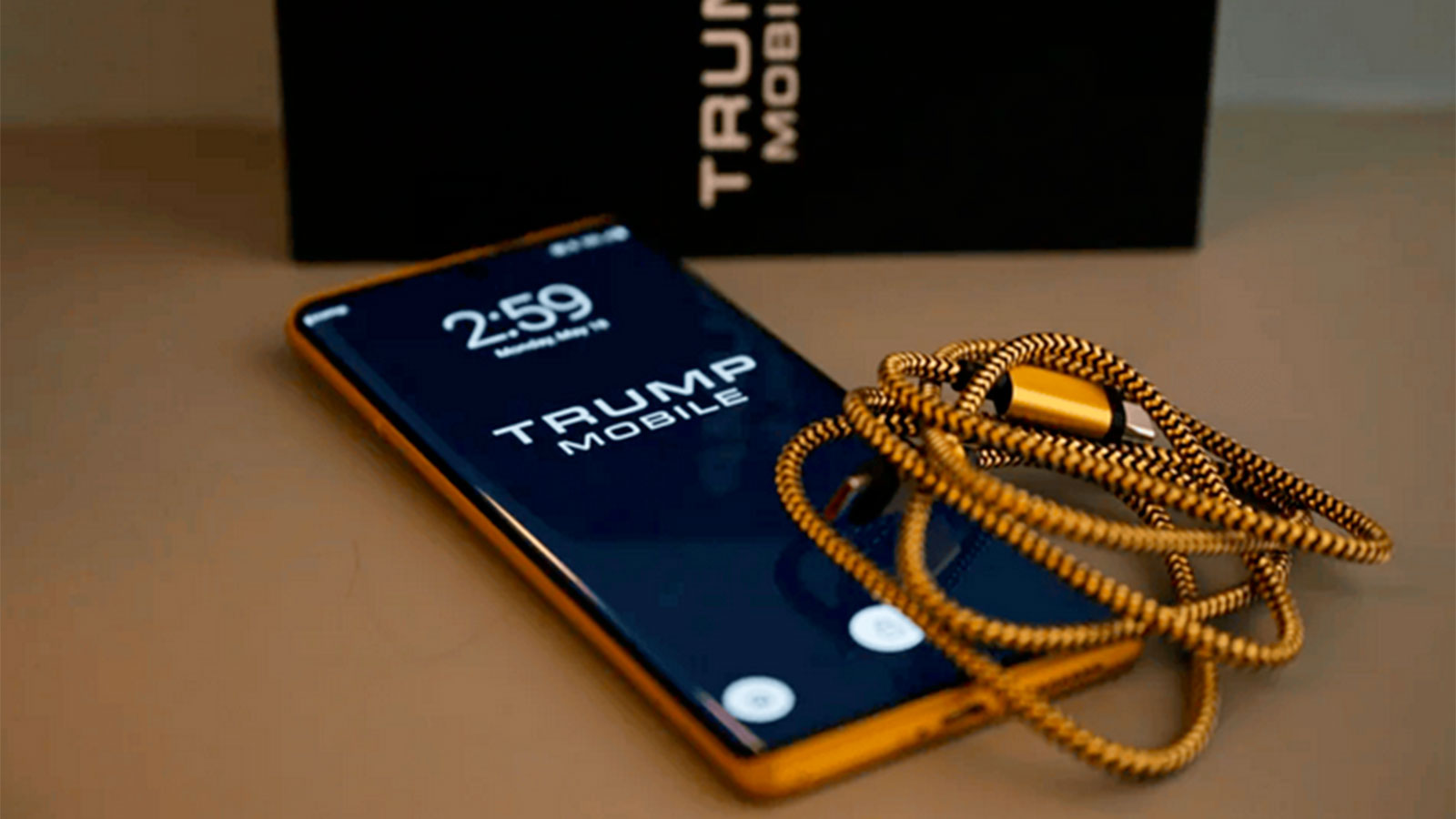 El “Trump mobile” llegó finalmente, con filtración de datos incluida