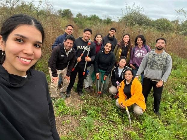 Capacitación en poda forestal para estudiantes de la UNSE