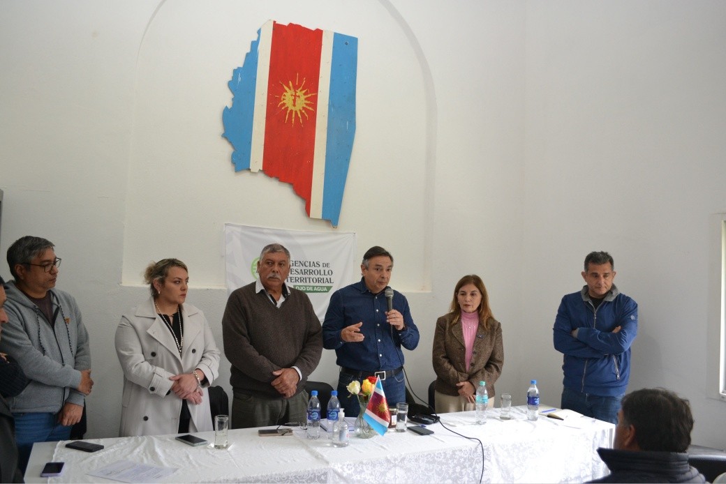 Ojo de Agua fortalece el trabajo conjunto con productores y autoridades provinciales