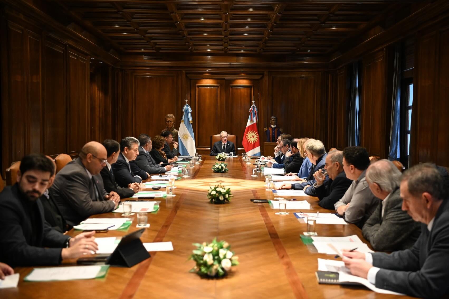 El Gobierno provincial analiza prioridades de gestión en una reunión ampliada de gabinete