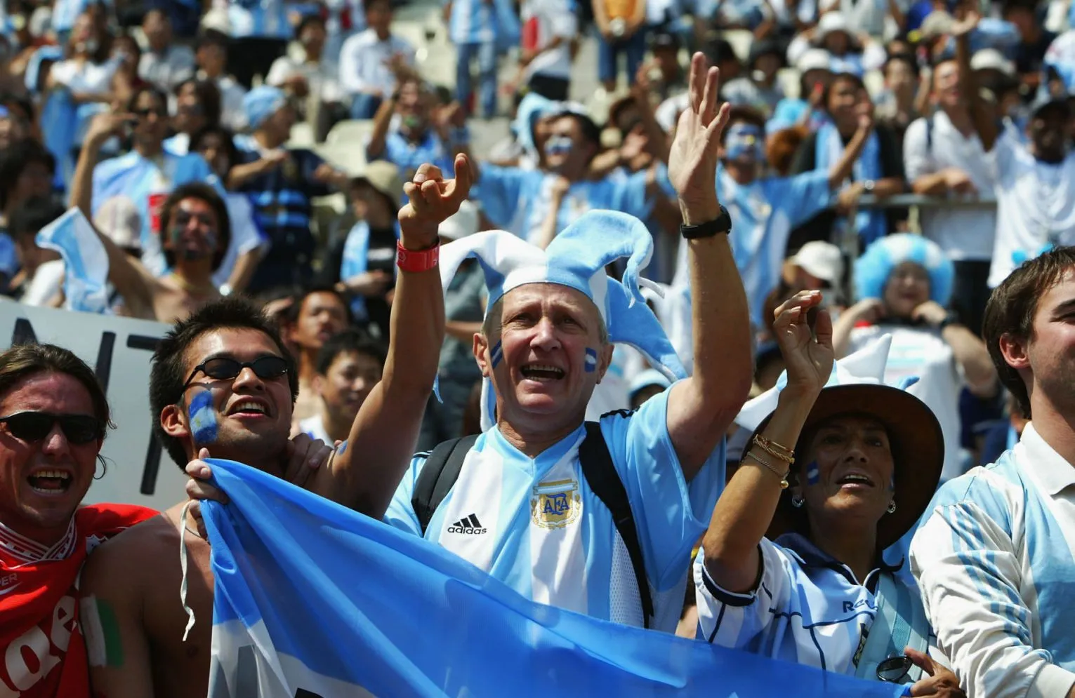 Tras el debut de la Selección, repuntan las búsquedas para viajar a EEUU