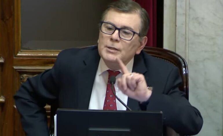 Zamora cuestionó el acuerdo con los holdouts