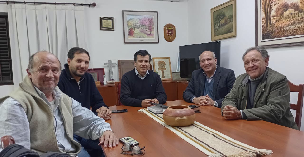 La bodega María del Pilar presentó en la UNSE las Jornadas de Manejo Integral del Viñedo