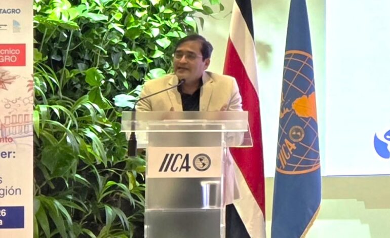 Investigador santiagueño presentó un proyecto trinacional en un congreso de Costa Rica