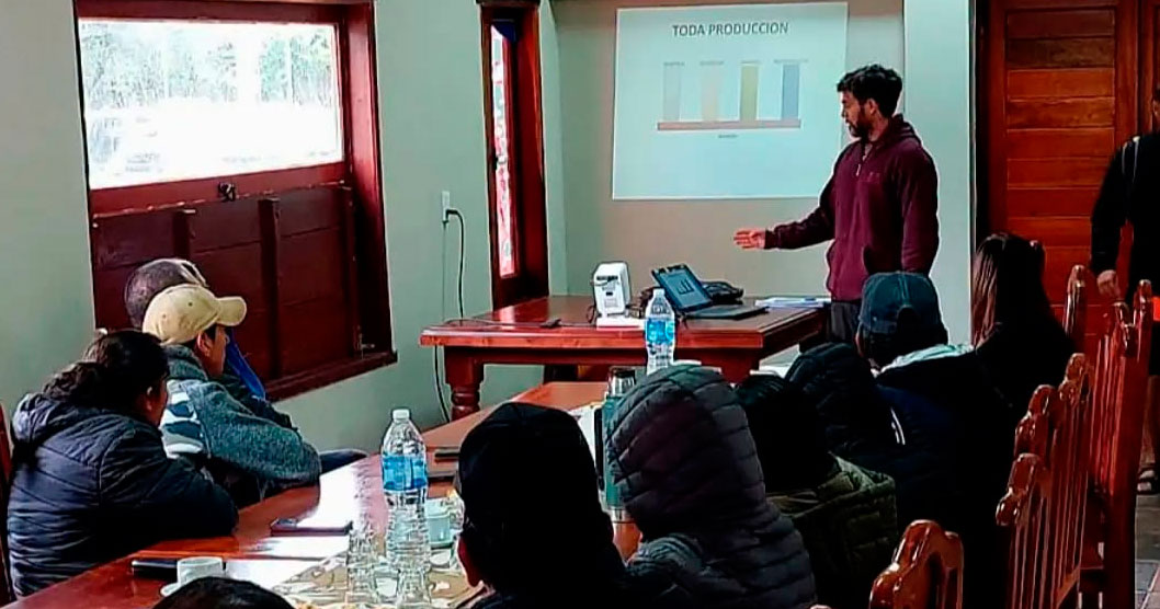 Realizaron una capacitación en producción porcina para pequeños productores en Sachayoj
