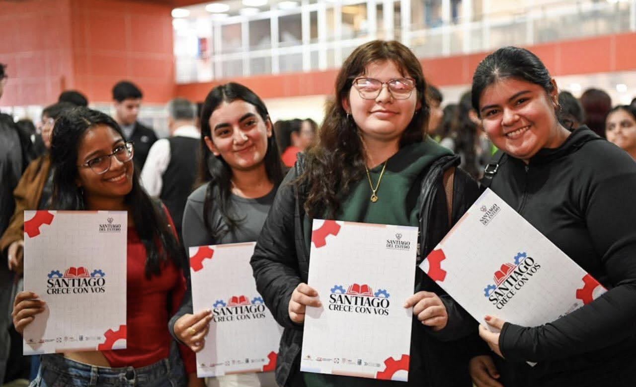 Santiago crece con vos: más de 4200 jóvenes cursan una nueva etapa