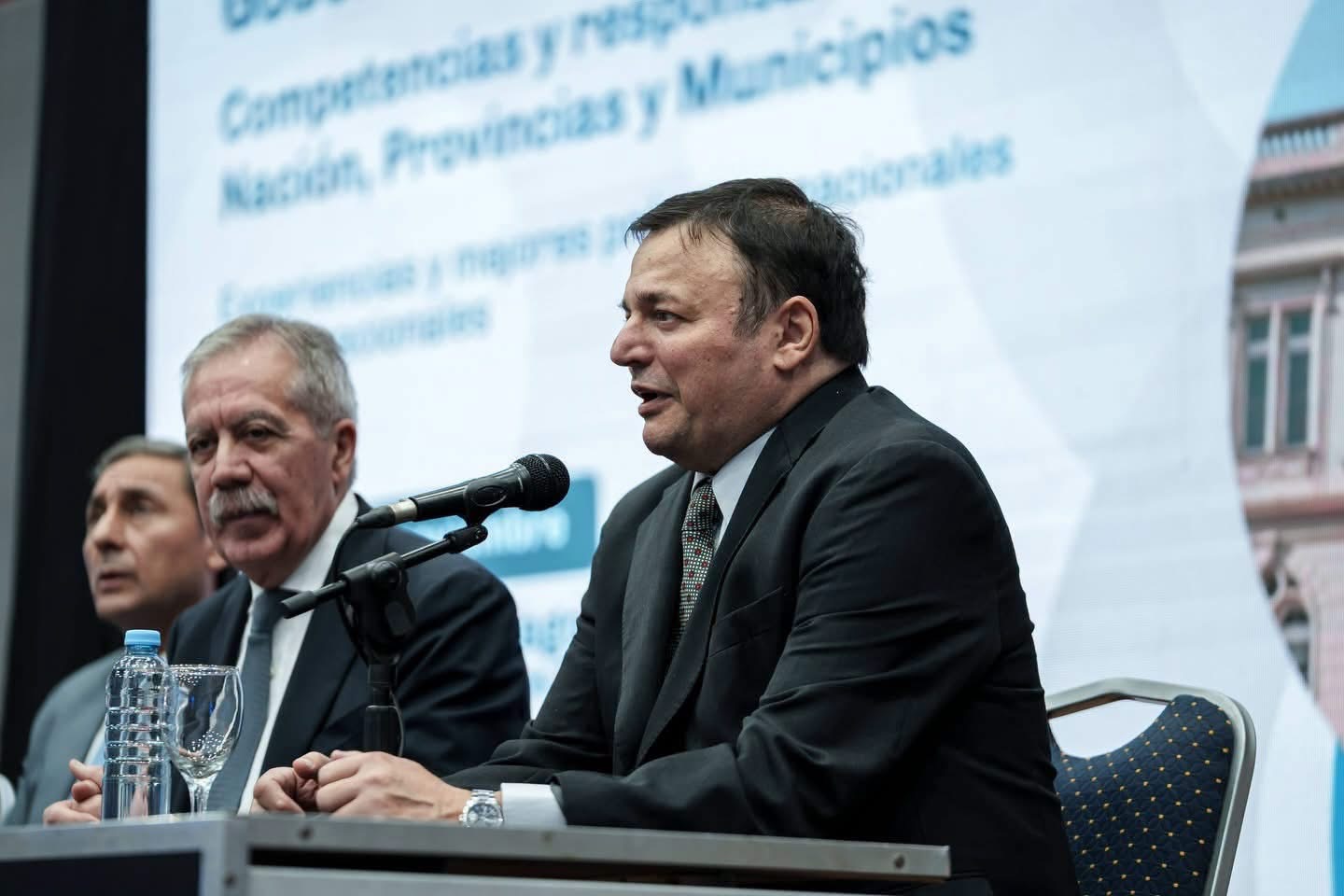 Atilio Chara presentó su renuncia como ministro de Economía