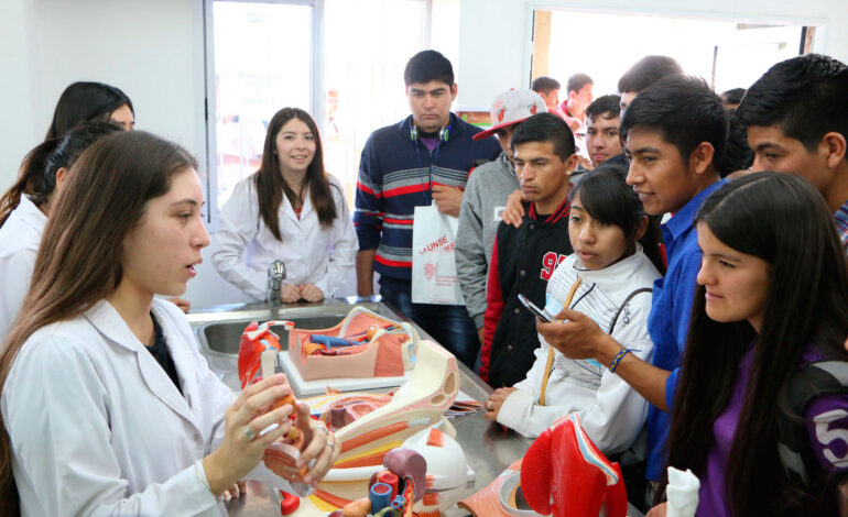 Convocan a escuelas y colegios de toda la provincia a participar de “La UNSE Abre sus Puertas”