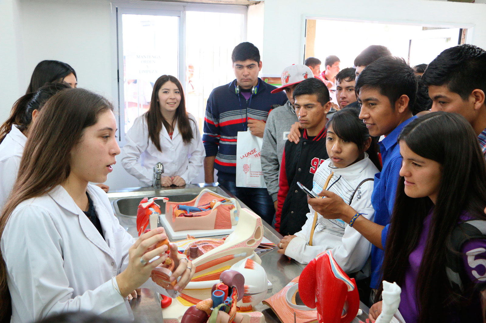 Convocan a escuelas y colegios de toda la provincia a participar de “La UNSE Abre sus Puertas”