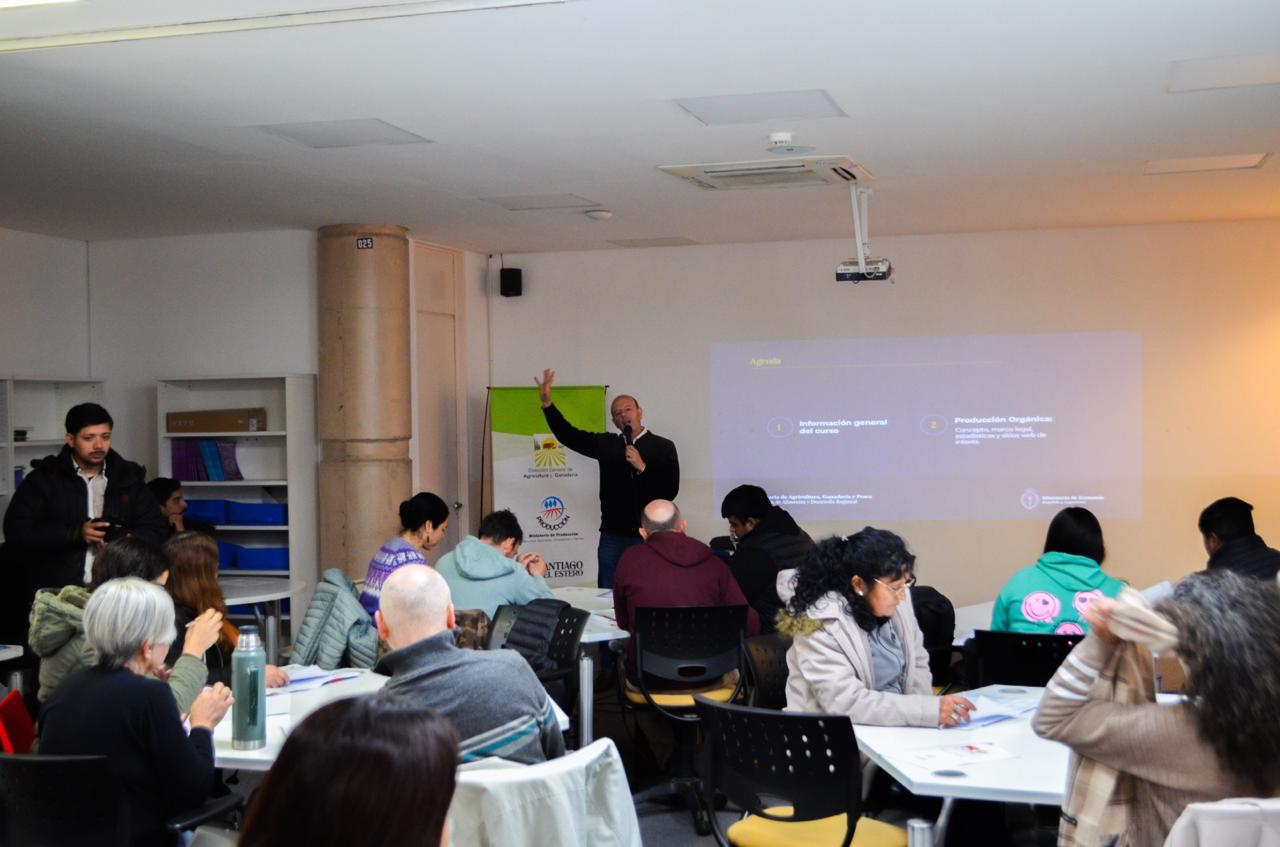 Se realizó una jornada de formación de implementadores de la normativa orgánica argentina aplicada a la cadena apícola