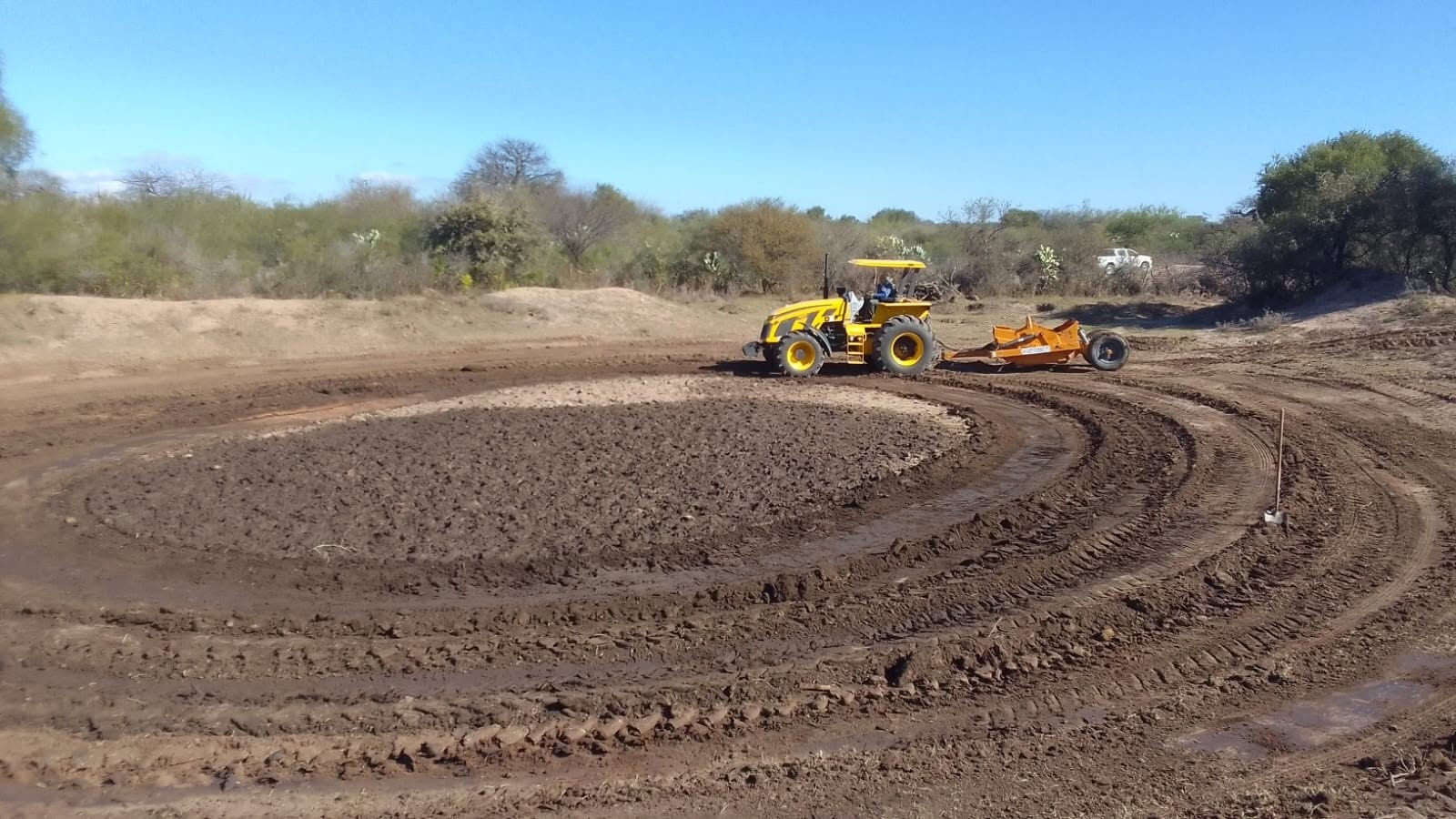 Obras para fortalecer la disponibilidad de agua en zonas rurales de Ojo de Agua y Quebrachos