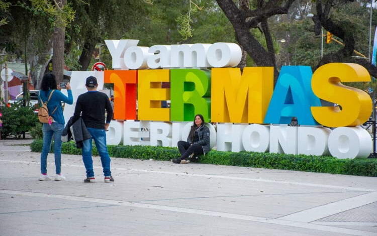 Seis de cada diez argentinos destacan el impacto positivo del turismo en las economías locales